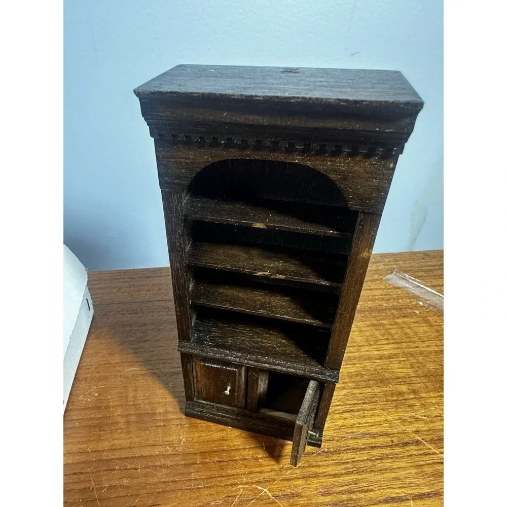 Msr wooden dining
